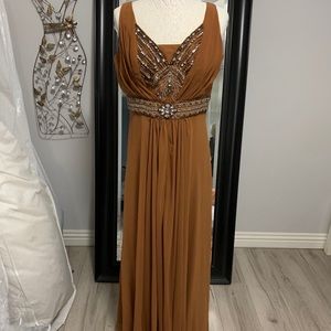 Size L brown flowy dress like new worn once!
